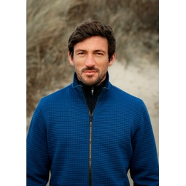 Overview image: Chris Cayne Vest